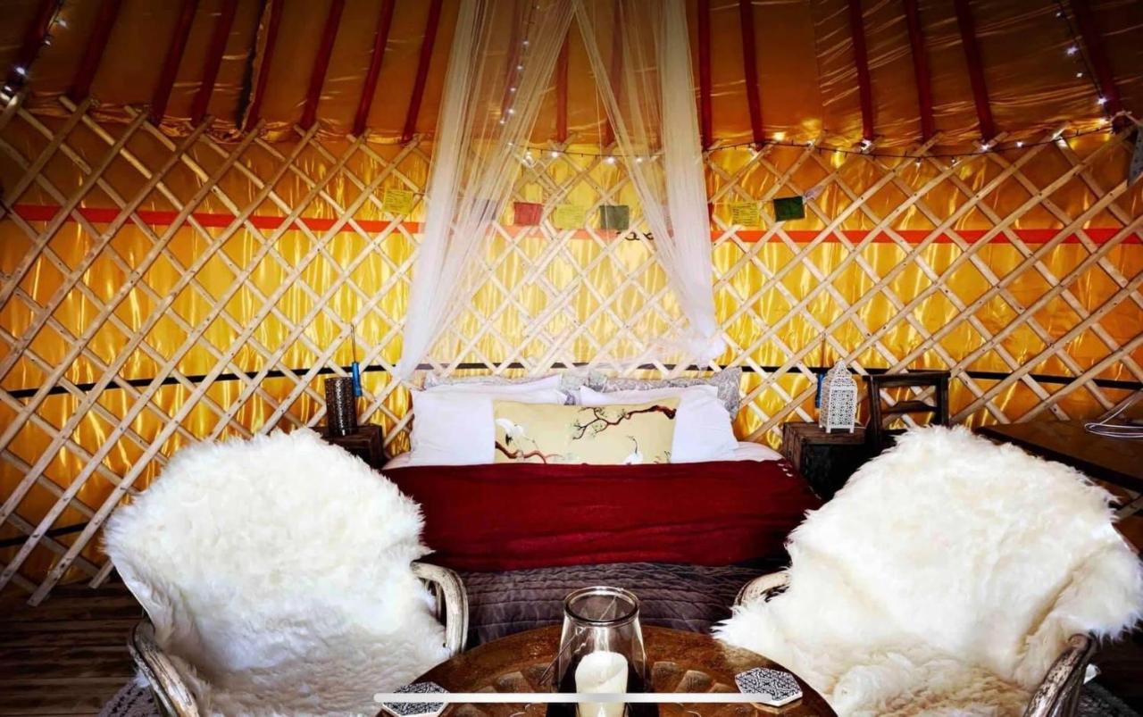 Traditional Yurt @ Longleat Warminster Eksteriør bilde